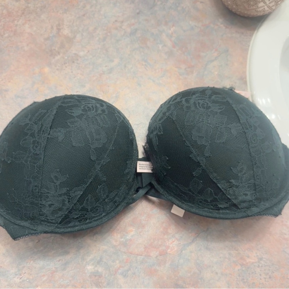 Victoria's Secret Dark Green Lace Push-Up Bra D38 new with tags